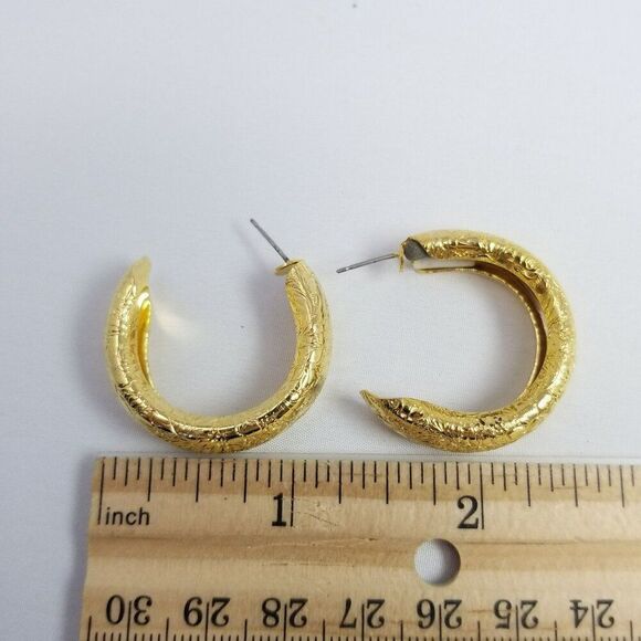 Vintage Gold Tone Hoop Earrings, Floral Design Textured, Studs, Nice Size - Picture 5 of 7
